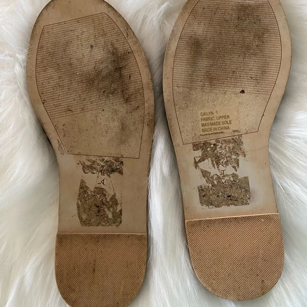 Tahari Black Sandals Slides